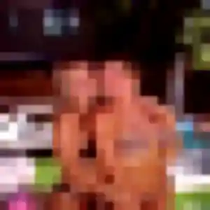 Domitille, fille de 23 ans cherche plan cul à Plonéour-Lanvern