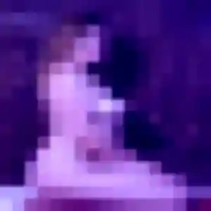 Delphine, 25 ans, connectée à Plouguerneau pour un plan cul