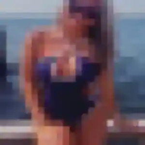 Photo privée de Ambre, 19 ans à Pont-Évêque - rencontre sans lendemain