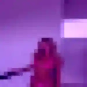 Zelda, 26 ans, connectée à Riorges pour un plan cul