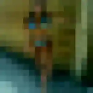 Rejoins Martine, 19 ans à Rives gratuitement