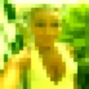 Contacte Elsa, 20 ans à Romorantin-Lanthenay gratuitement