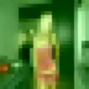 Quitterie, femme de 21 ans veut plan cul à Roost-Warendin