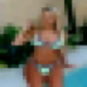 Rose-Marie (33 ans) à Roquefort-les-Pins cherche une rencontre aujourd'hui