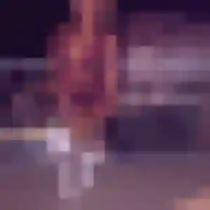 Karine, 33 ans, disponible à Roussillon pour un plan cul