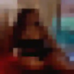 Découvre Brunehilde, 30 ans à Royan en privé