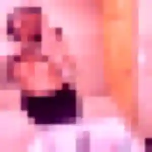 Découvre Phoebe, 19 ans à Saint-Amand-Montrond gratuitement