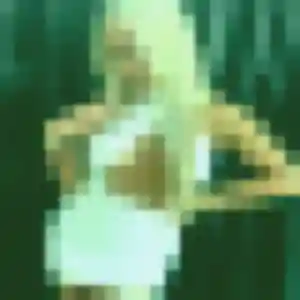 Charmante Laure, 29 ans à Saint-Genis-les-Ollières - voir sa photo