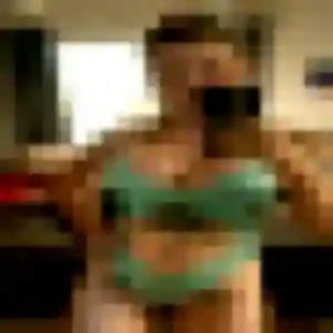 Photo privée de Yasmina, 21 ans à Saint-Jean-le-Blanc - rencontre coquine