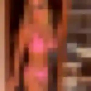 Rebecca, 43 ans, dispo pour plan cul à Saint-Juéry