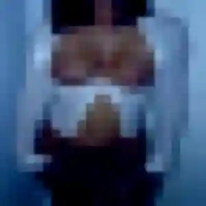 Adelaide, 25 ans, dispo pour plan cul à Saint-Malo