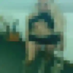 Faustine, femme de 27 ans veut plan cul à Saint-Philbert-de-Grand-Lieu