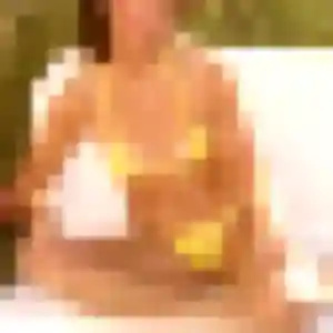 Photo privée de Emeraude, 23 ans à Saint-Pierre - rencontre coquine