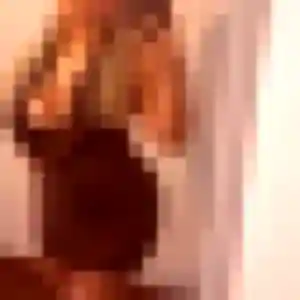 Zineb, 39 ans, connectée à Saint-Pierre-d'Oléron pour un plan cul