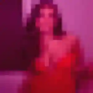 Meriem de Santes, 26 ans - plan cul discret