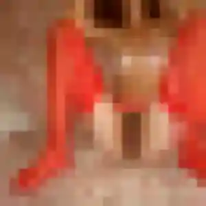 Karine (36 ans) à Sarlat-la-Canéda propose une rencontre maintenant