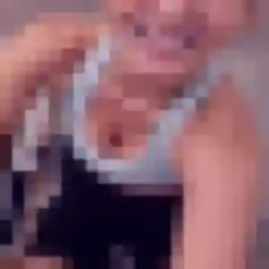 plan cul à Sauvian : profil de Emeraude, 36 ans - accès libre