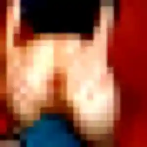 Margot, 21 ans, connectée à Sisteron pour une rencontre coquine