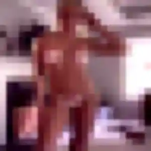 Leontine, fille de 29 ans cherche plan cul à Sury-le-Comtal