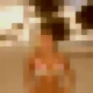 Leontine, 40 ans, disponible à Sury-le-Comtal pour un plan cul