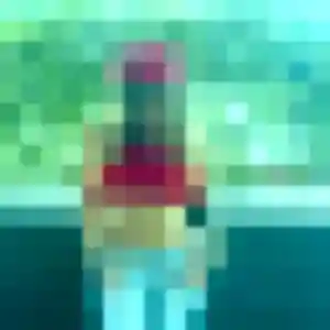 Yasmine, 25 ans, connectée à Tarascon pour un plan cul