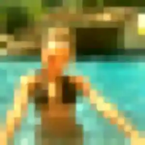 Sexy Emmanuelle, 33 ans à Thaon-les-Vosges - découvrir son profil