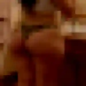 Découvre Melodie, 30 ans à Vaison-la-Romaine gratuitement