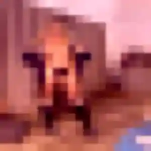 Charmante Alienor, 19 ans à Vanves - la contacter