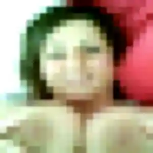 Agathe, 20 ans, connectée à Vernouillet pour un plan cul