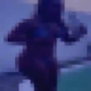 Nina, fille de 22 ans veut plan cul à Vienne