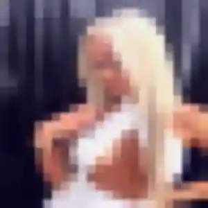 Charline (26 ans) à Villeneuve-le-Roi cherche un plan cul aujourd'hui